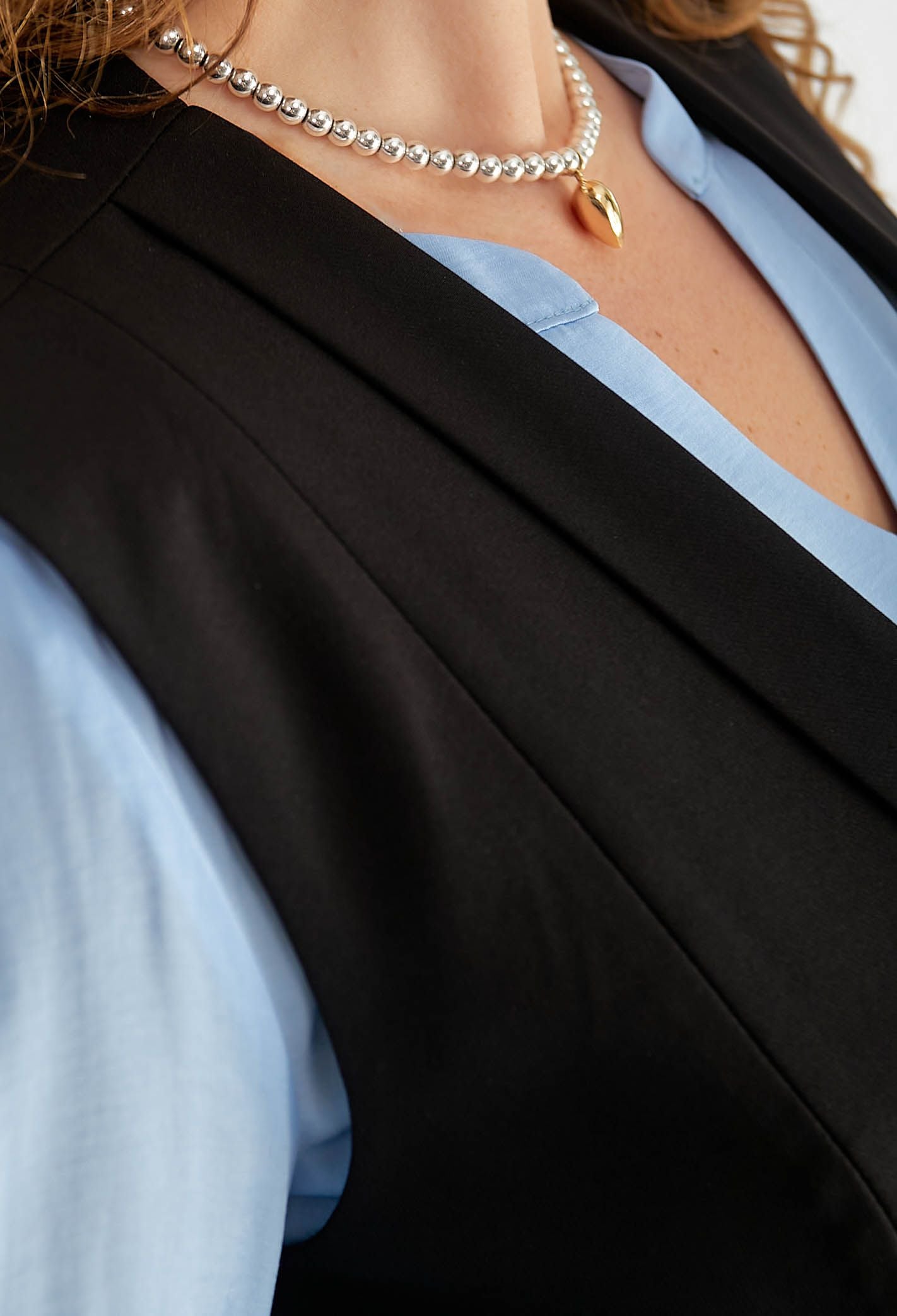 Жилет 5166 чорний костюмка 46(р)