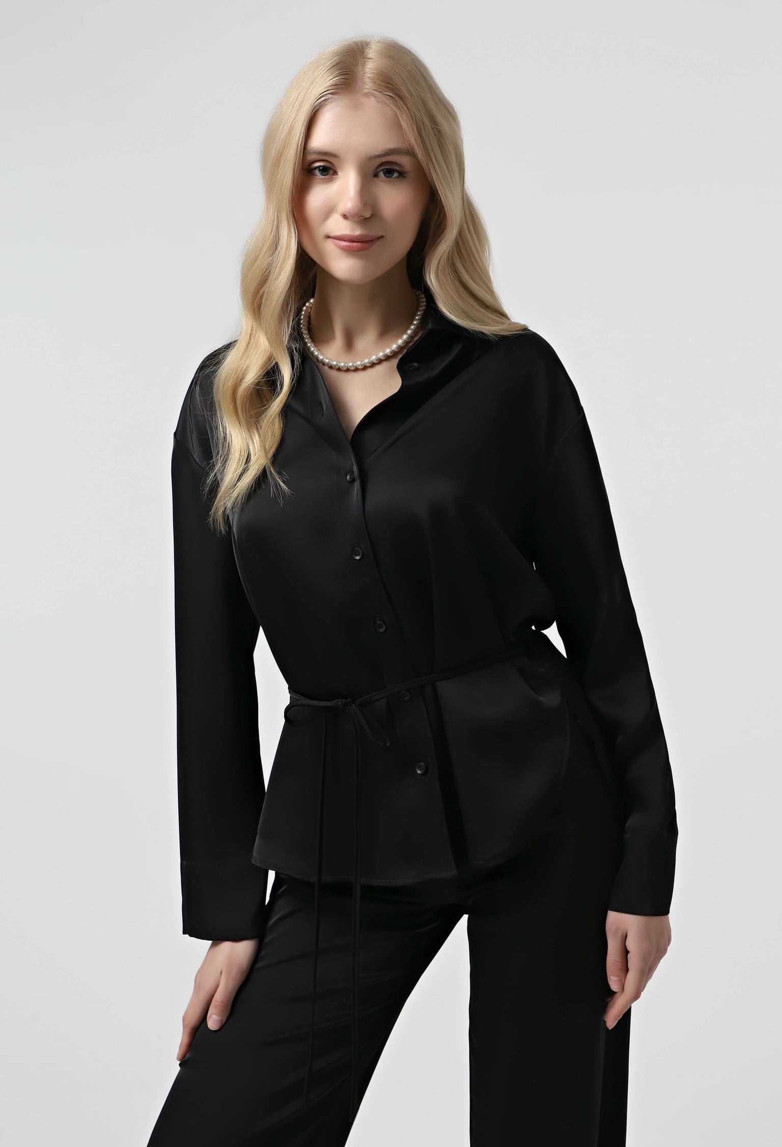 Блузка 5908 чорний атлас 40(р)