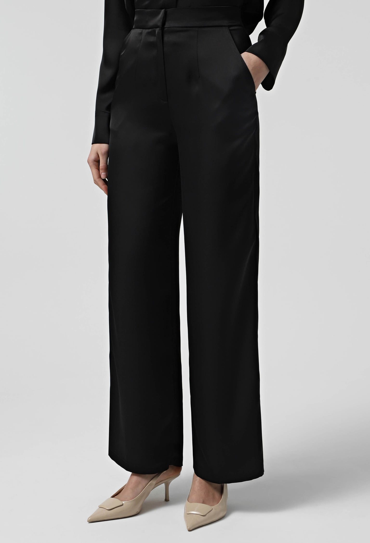 Блузка 5908 чорний атлас 46(р)