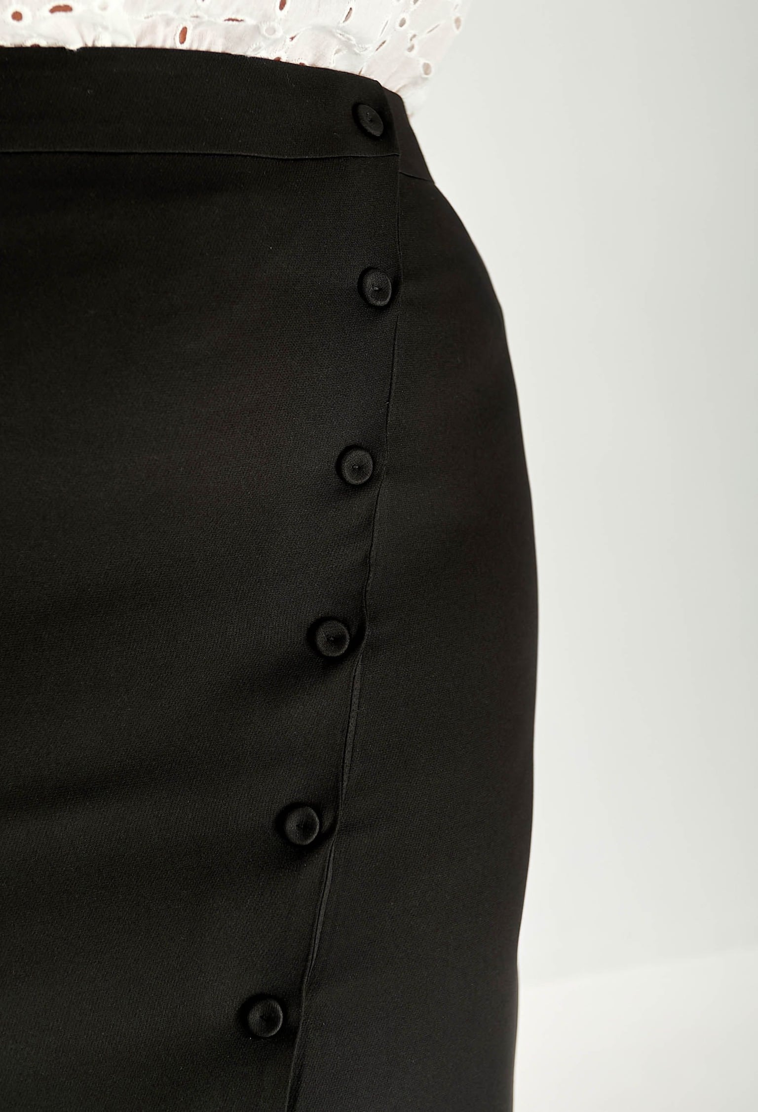 Спідниця 1486 чорний костюмка 44(р)