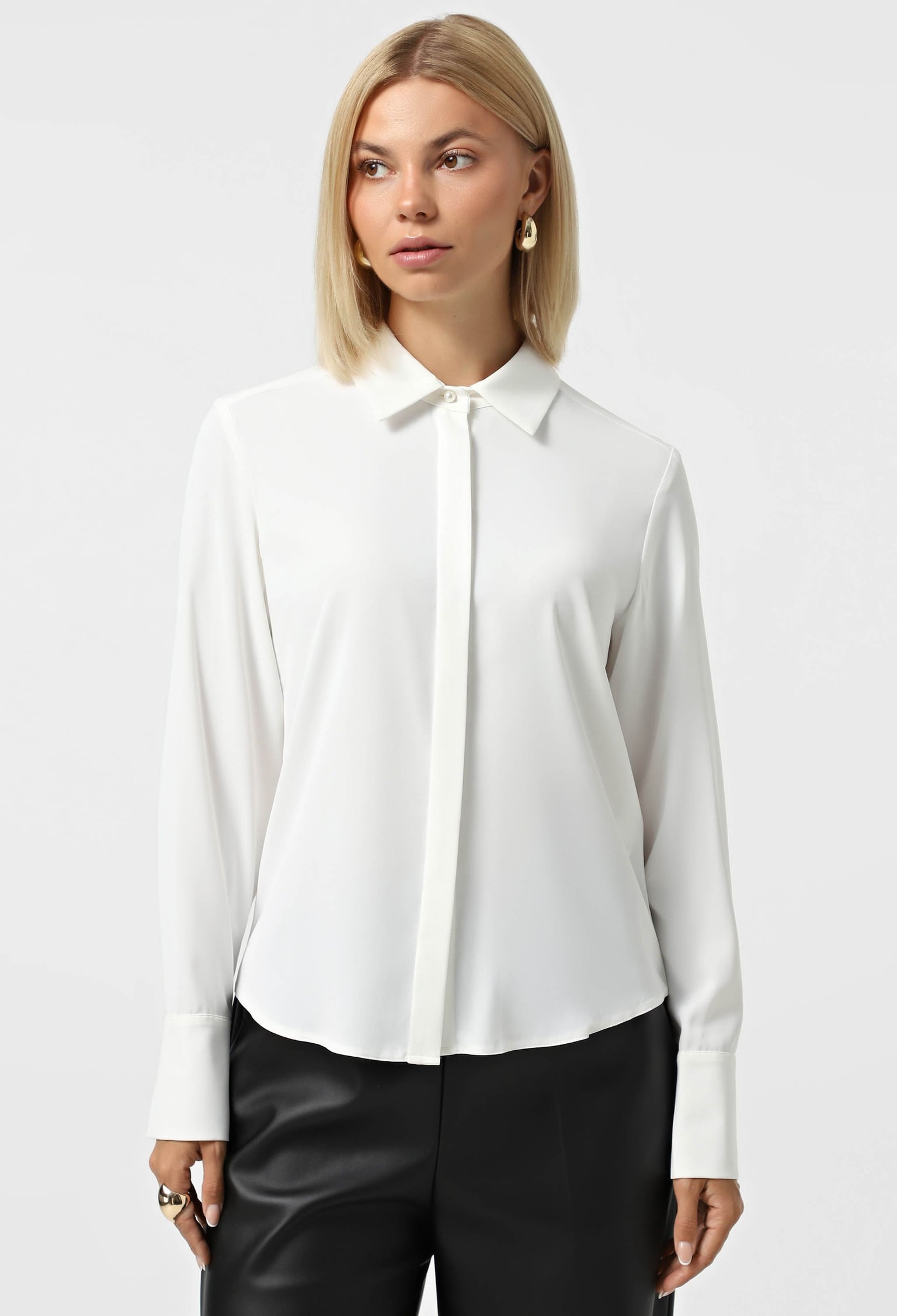 Блузка 5184 молочний креп-шовк 38(р)