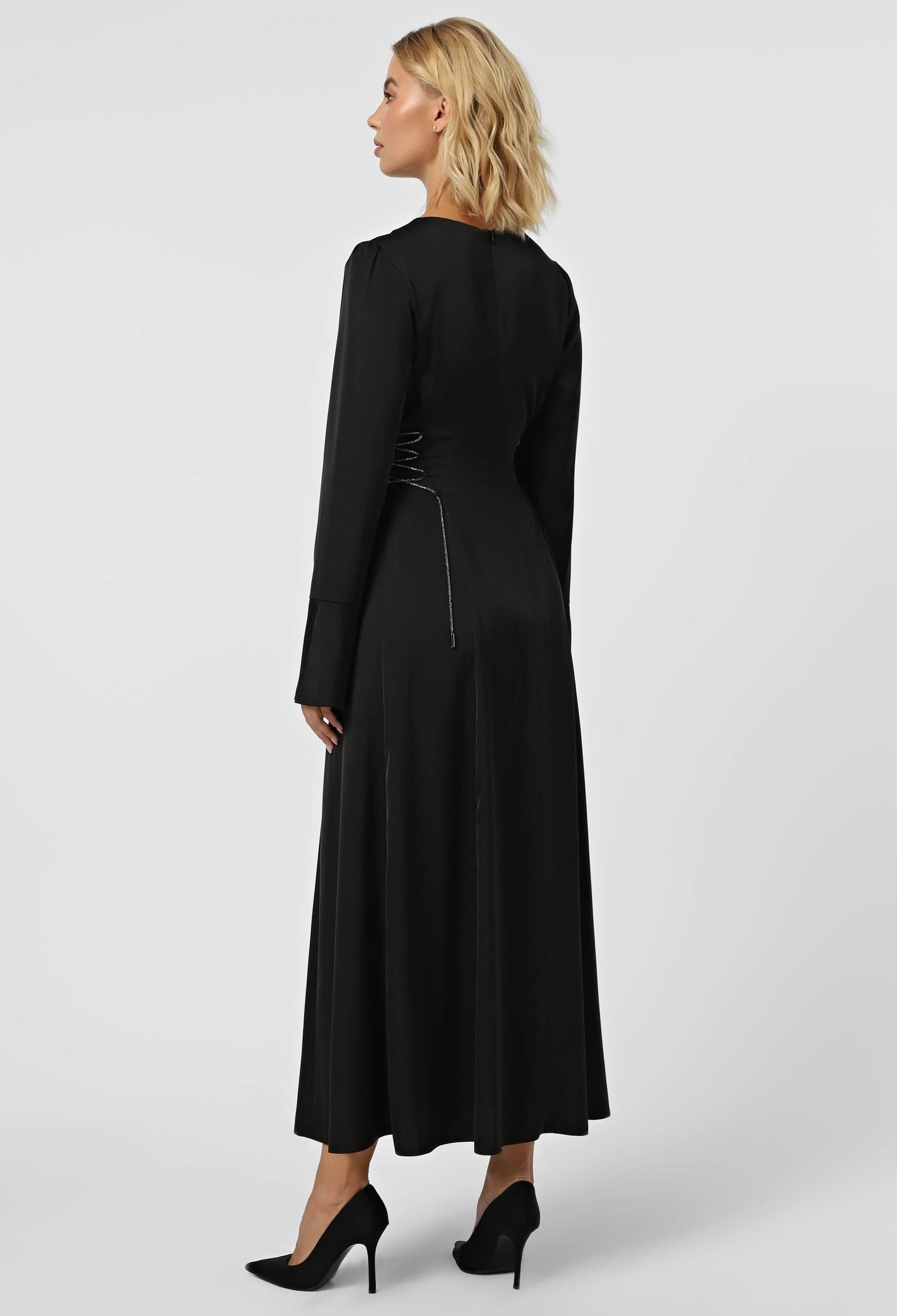 Плаття 7207 чорний атлас 42(р)