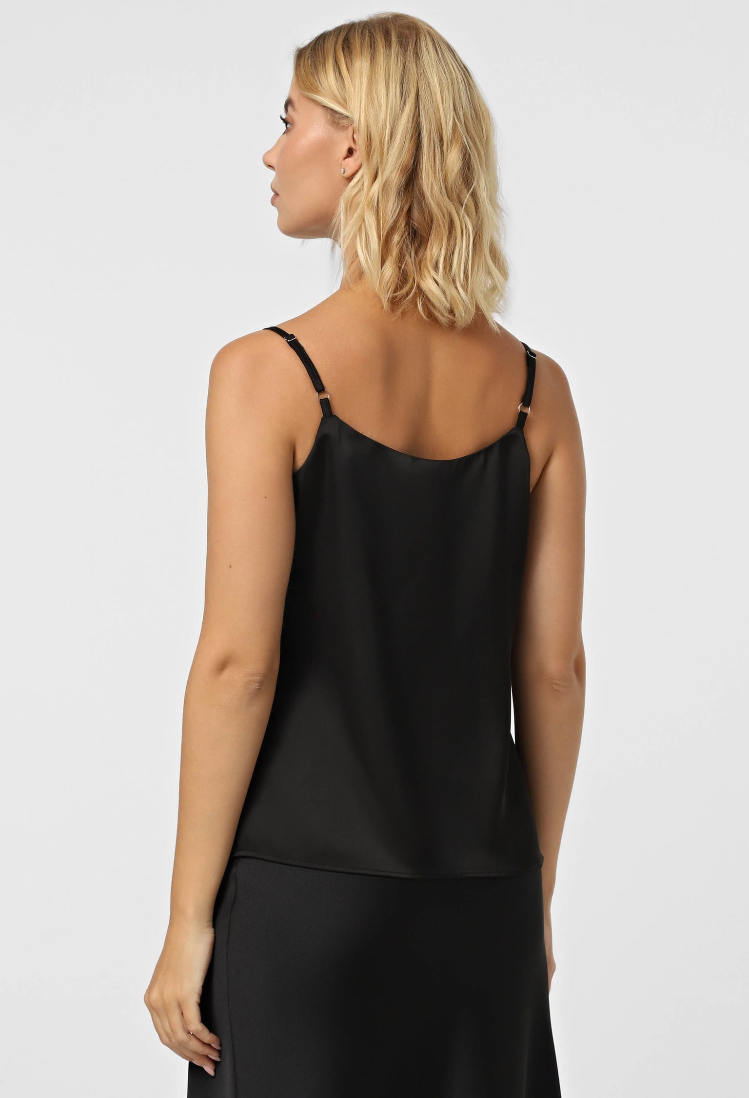 Блузка 5147-3 чорний жатий атлас з камінцями 36(р)