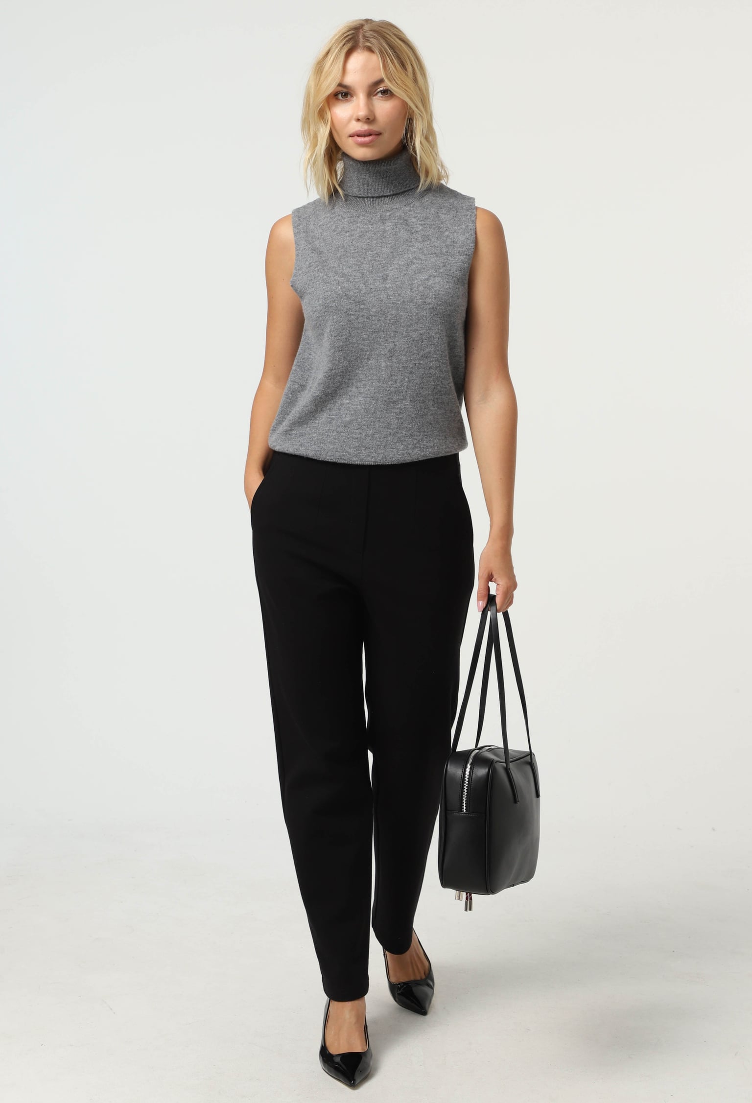 Брюки 9126 чорний утеплений трикотаж 46(р)