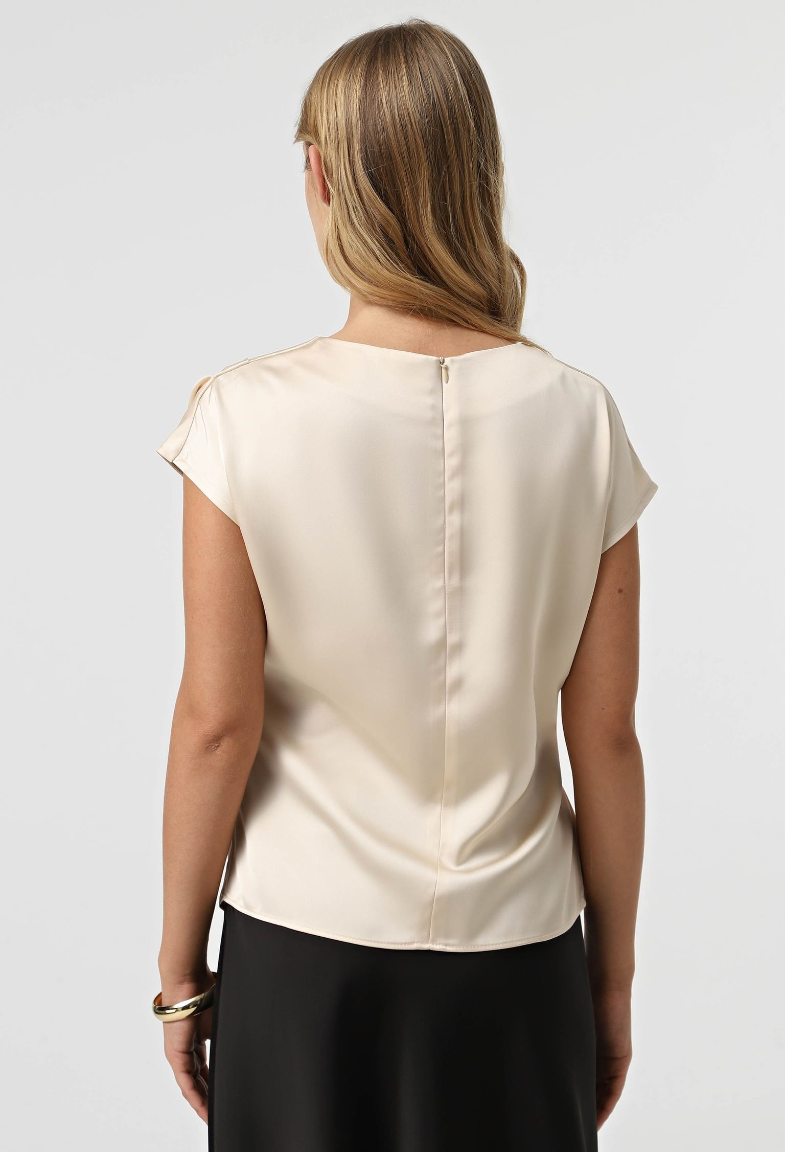 Блузка 5203 екрю атлас 36(р)