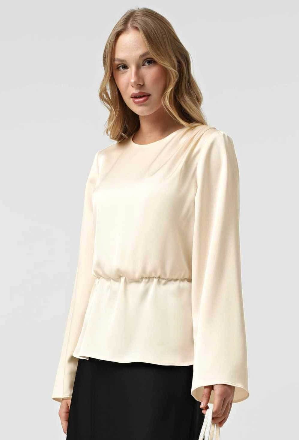 Блузка 5196-1 молочний атлас 46(р)