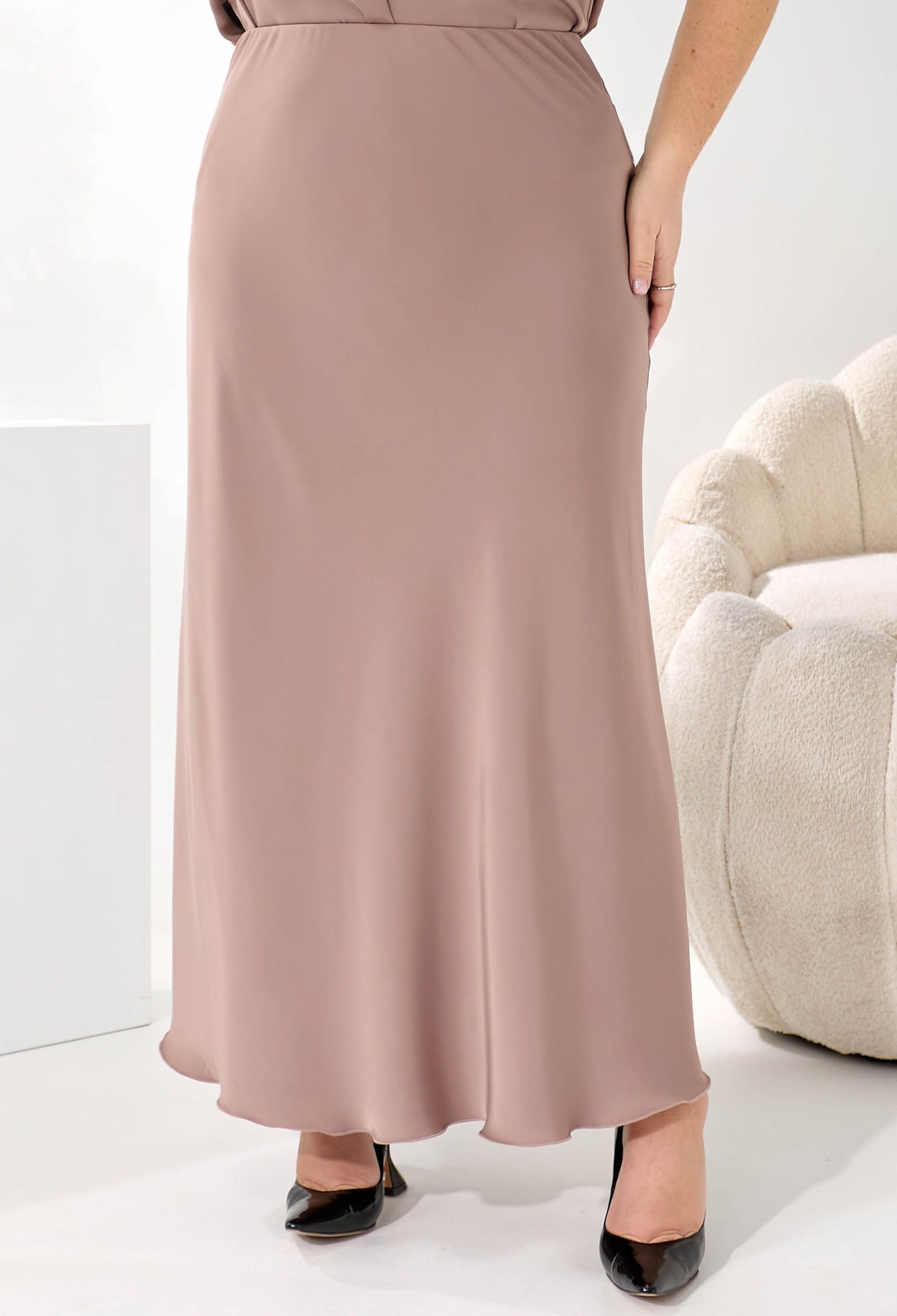 Спідниця 1911-1 капучино атлас 42(р)