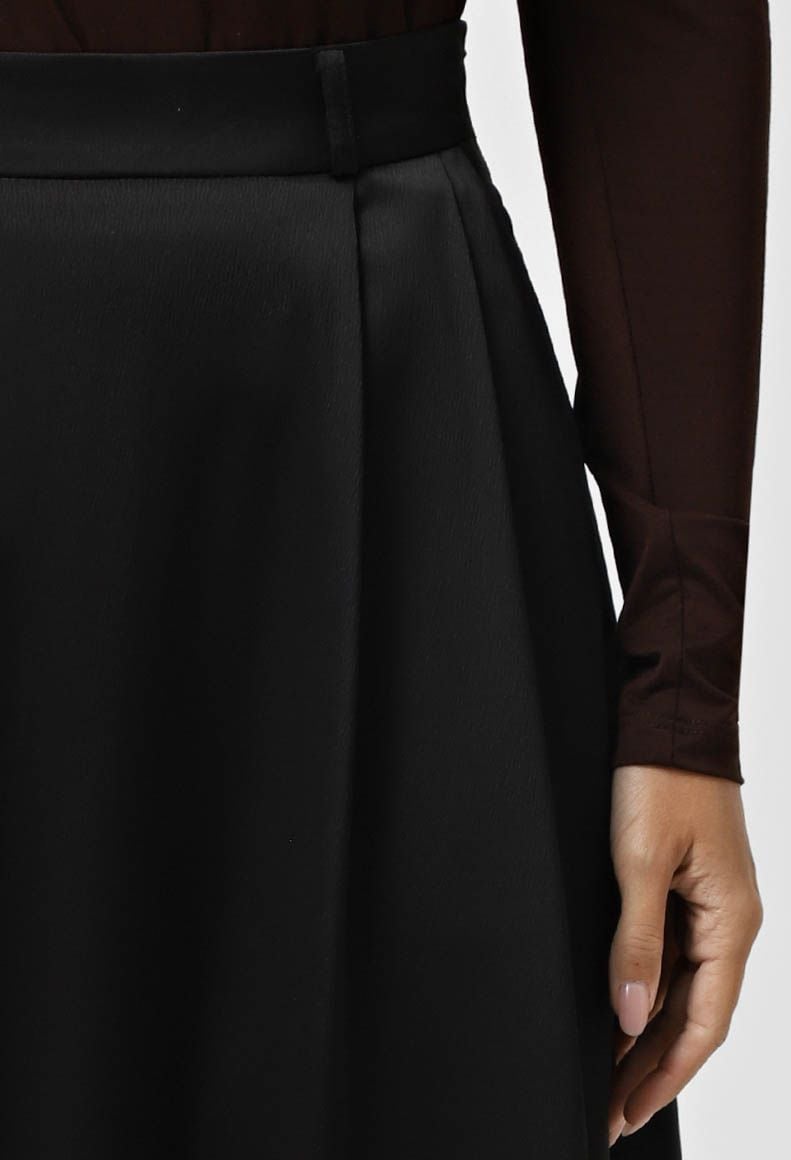 Спідниця 1529 чорний атлас 42(р)