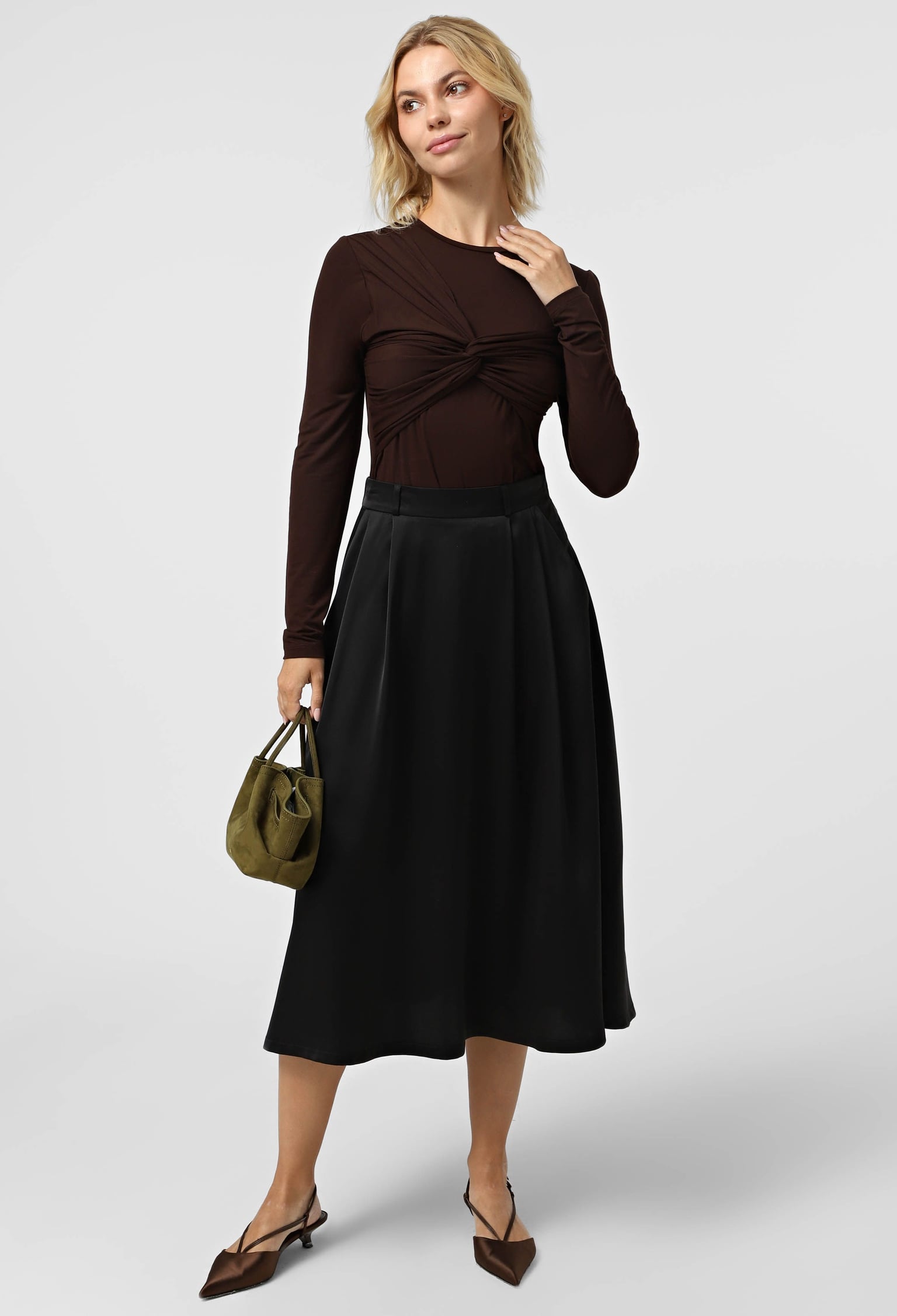 Спідниця 1529 чорний атлас 42(р)