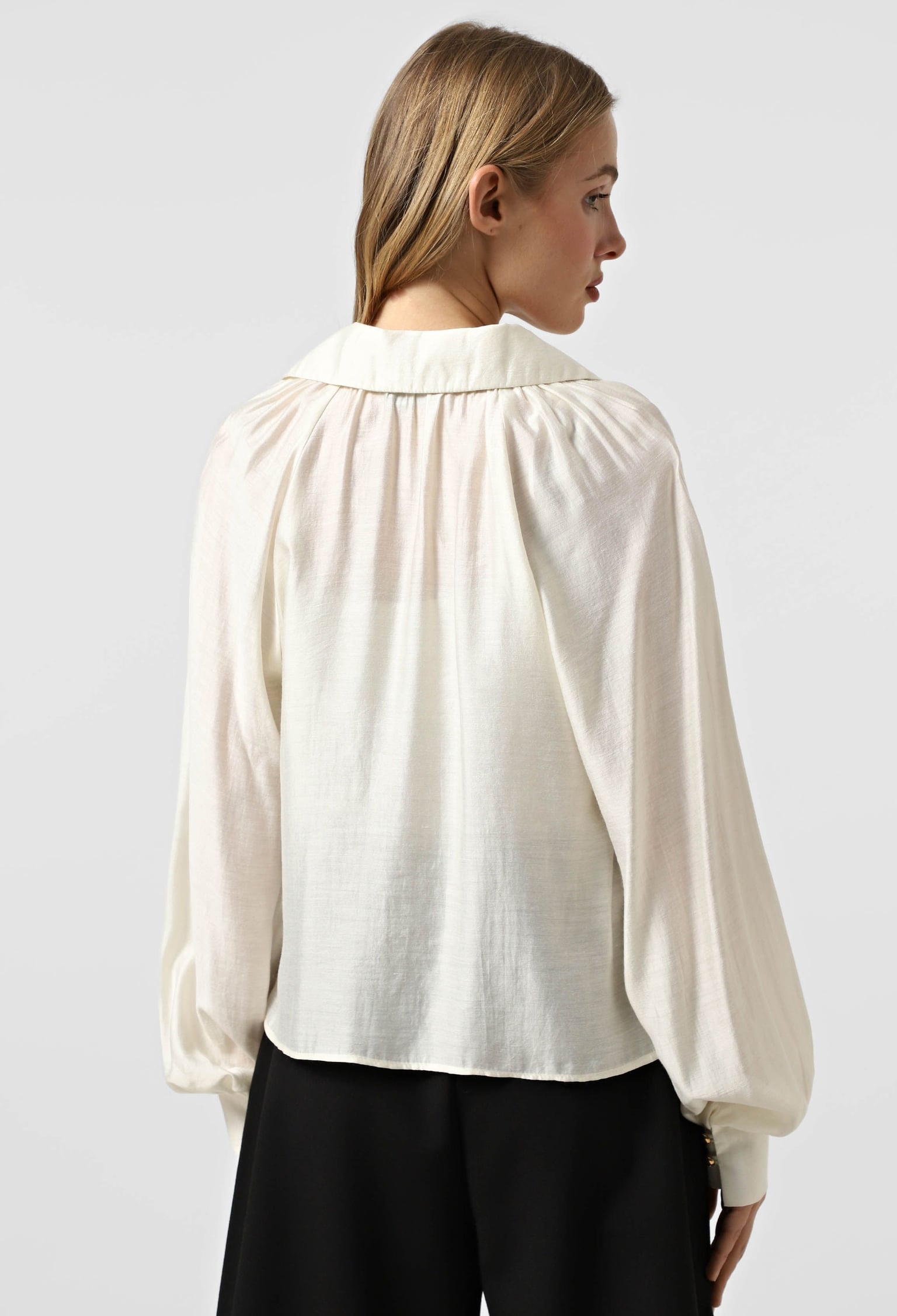 Блузка 5204 молочний батист 44(р)