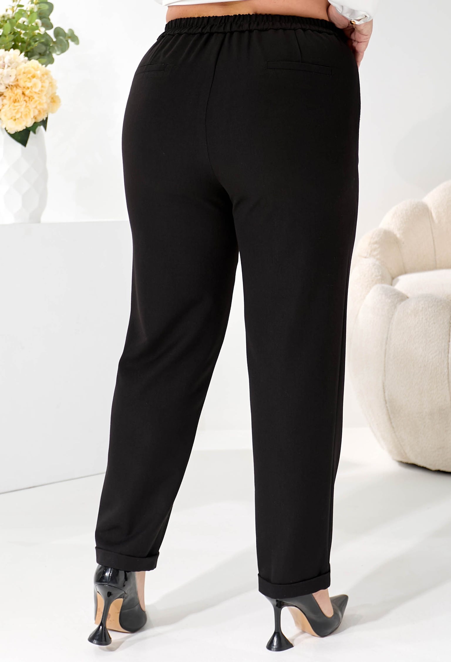 Брюки 9136 чорний тіар 46(р)