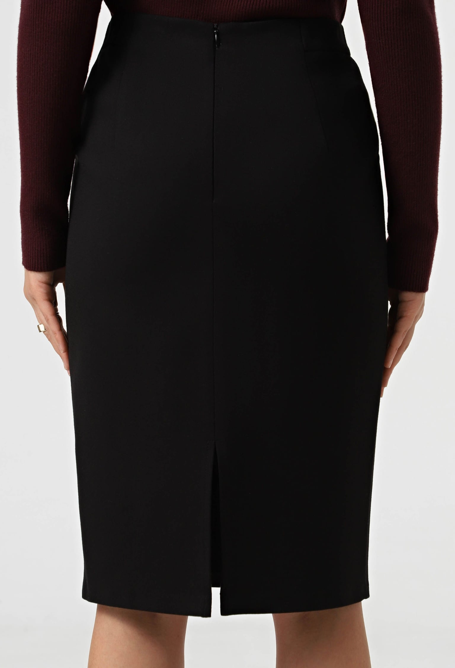 Спідниця 1546 чорний трикотаж 42(р)