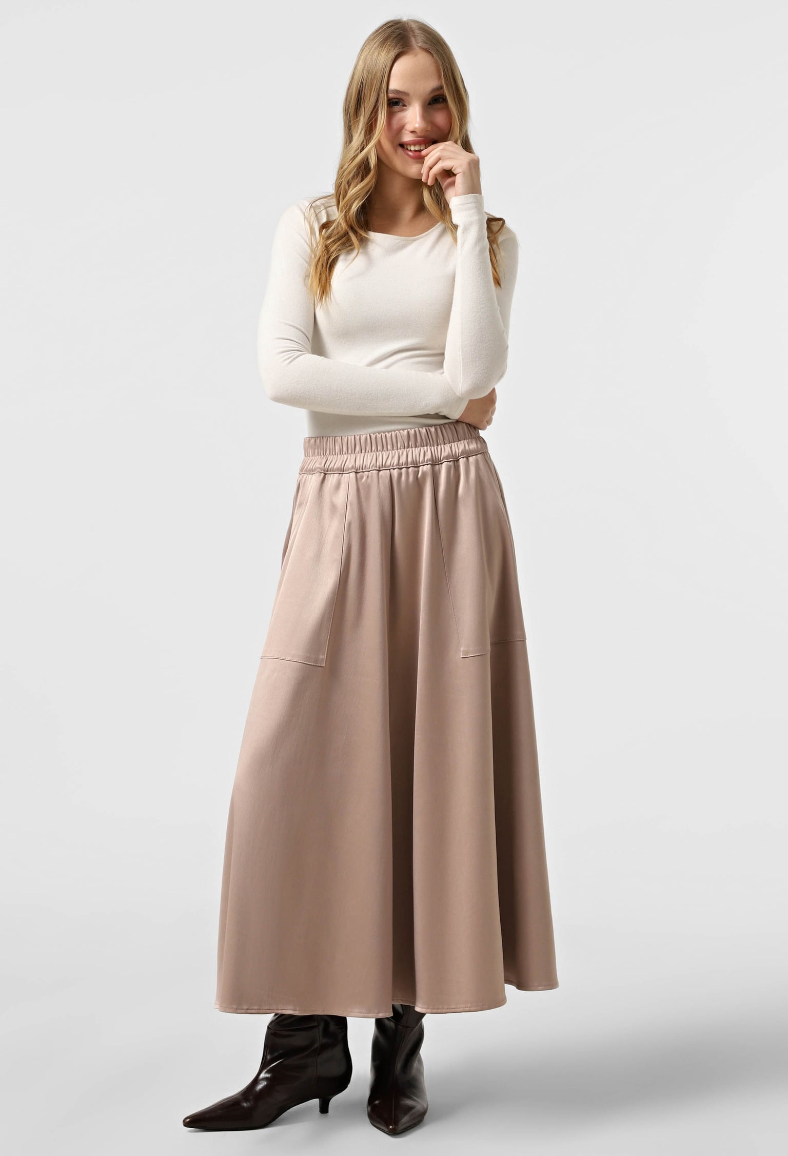 Спідниця 1371-2 бежевий атлас 44(р)