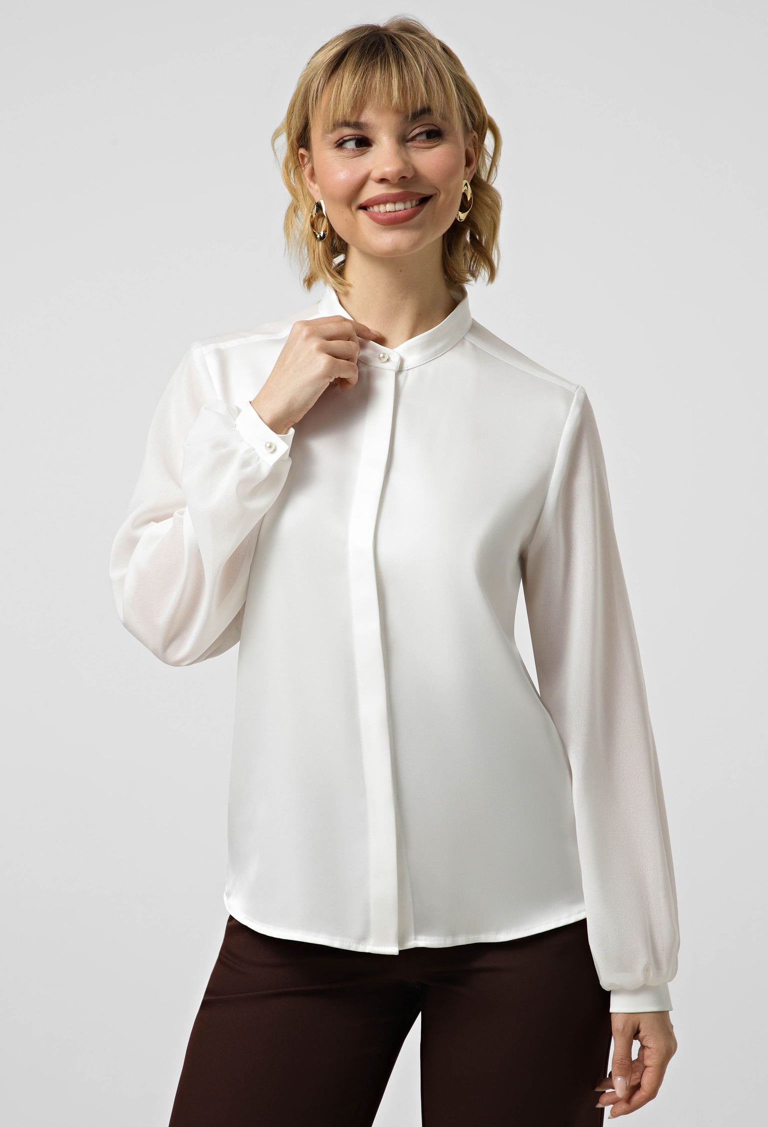 Блузка 5202-1 молочний атлас, шифон 38(р)