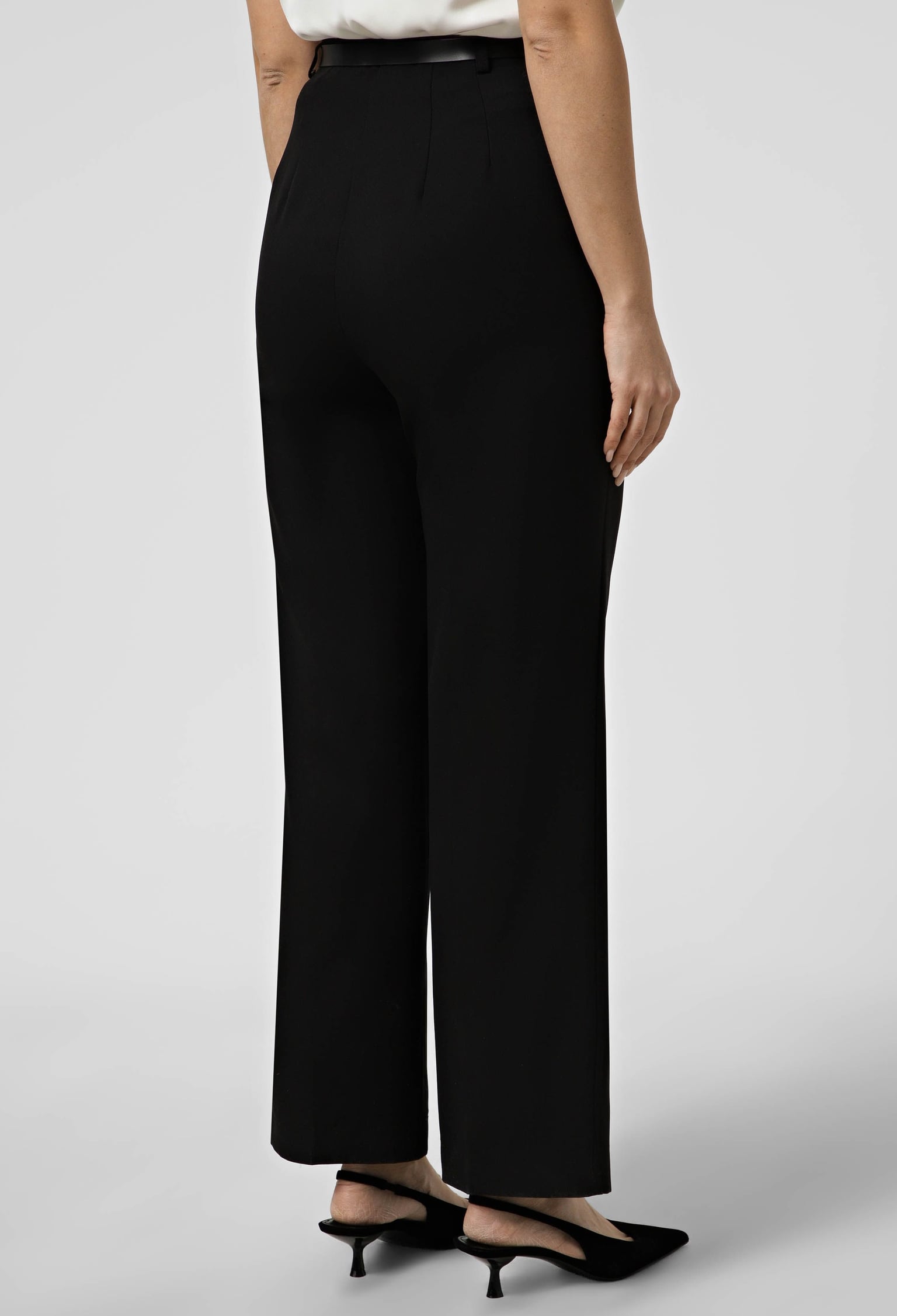 Брюки 9115-1 чорний костюмка 42(р)