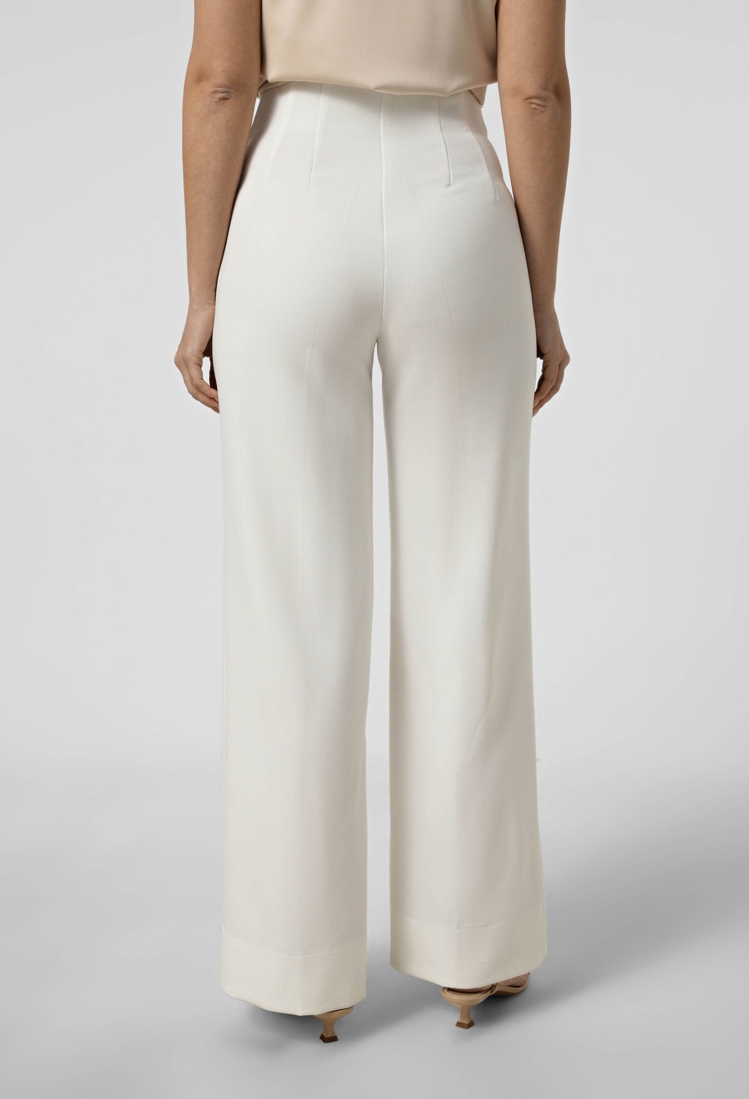 Брюки 9150 молочний тіар 38(р)