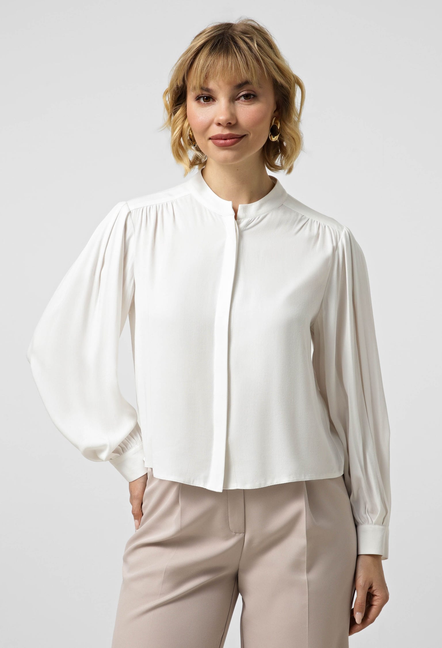 Блузка 5211 молочний штапель-твіл 34(р)