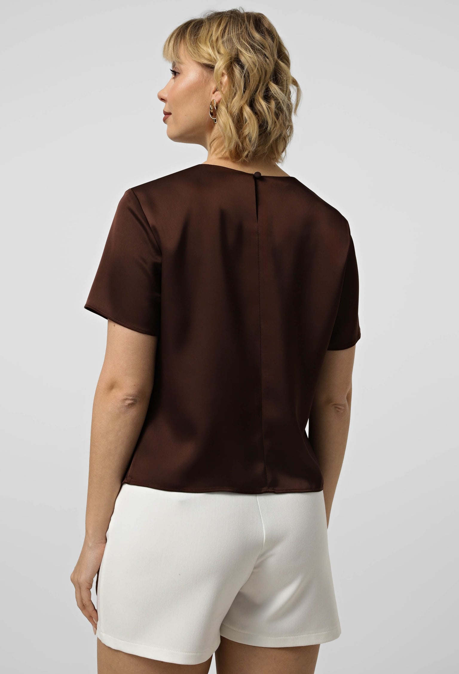 Блузка 5213 шоколадний атлас 38(р)