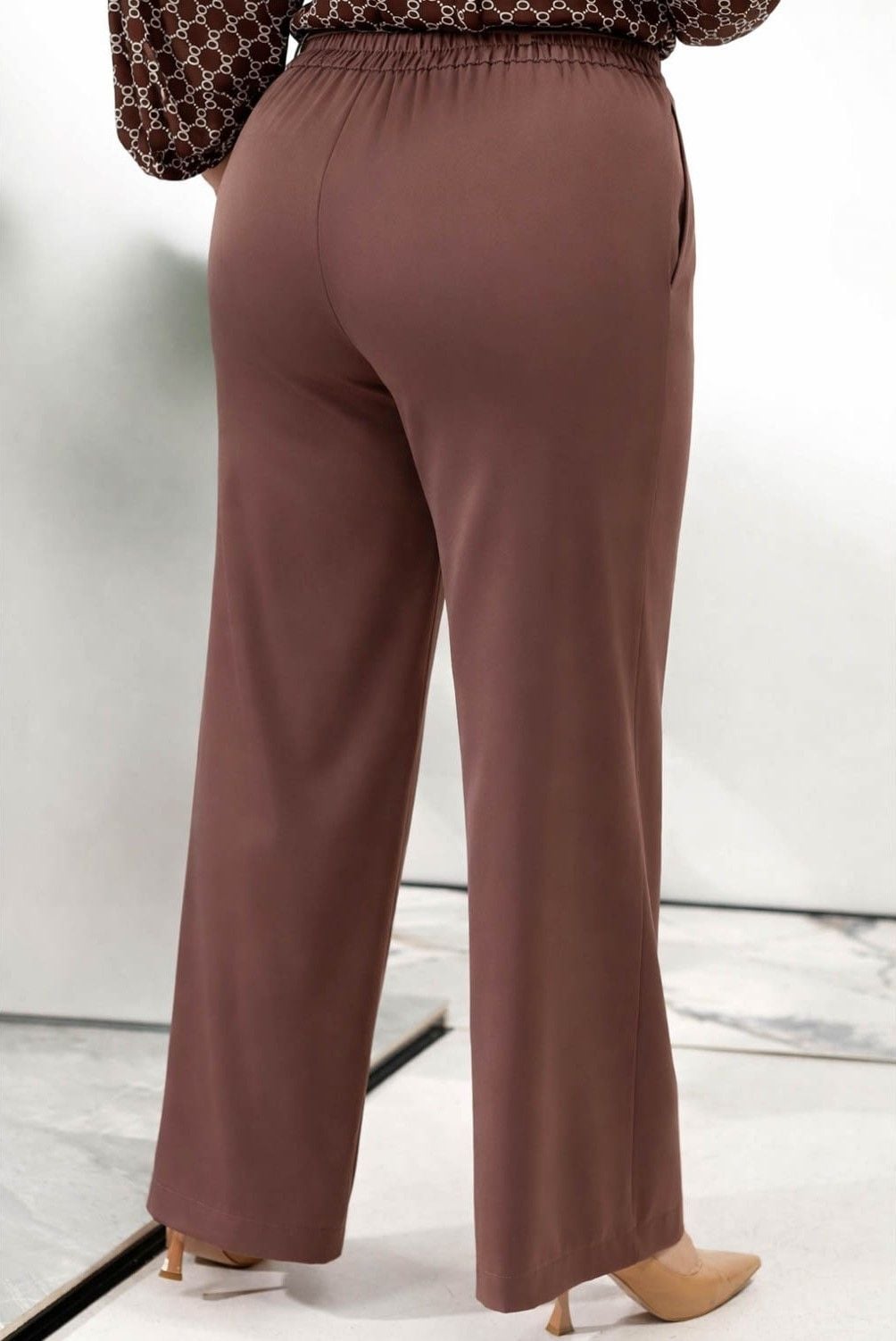 Брюки 9142-2 шоколадний атлас 44(р)