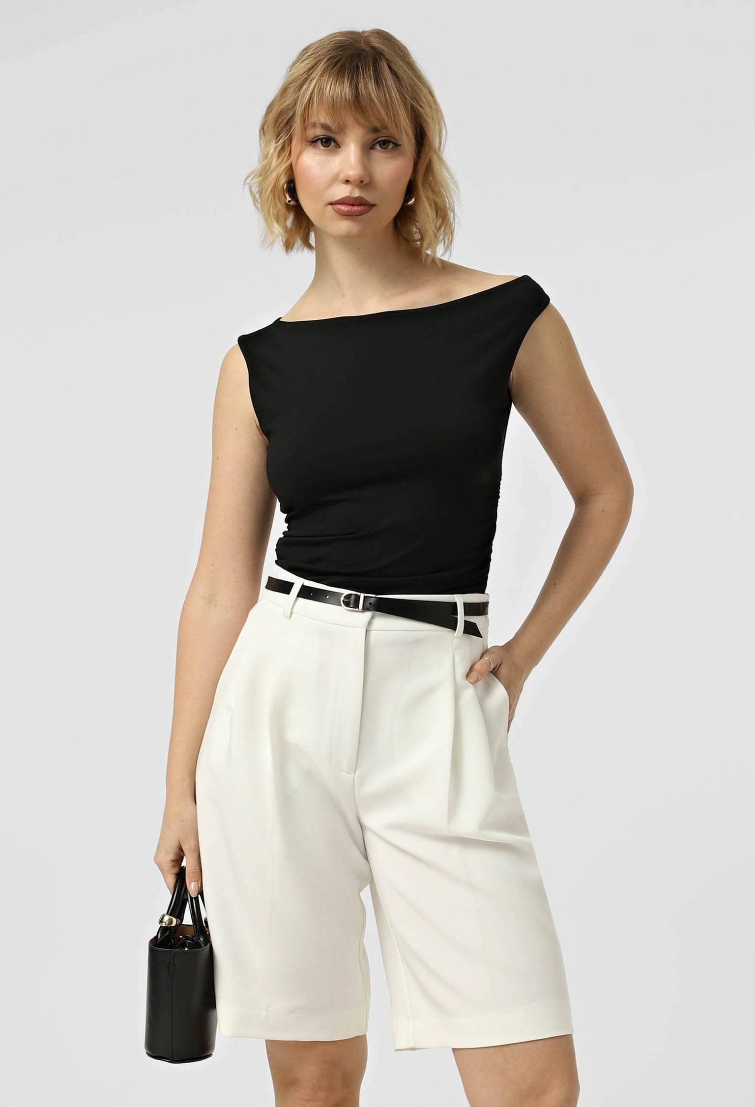 Шорти 9107-1 молочний костюмка 38(р)