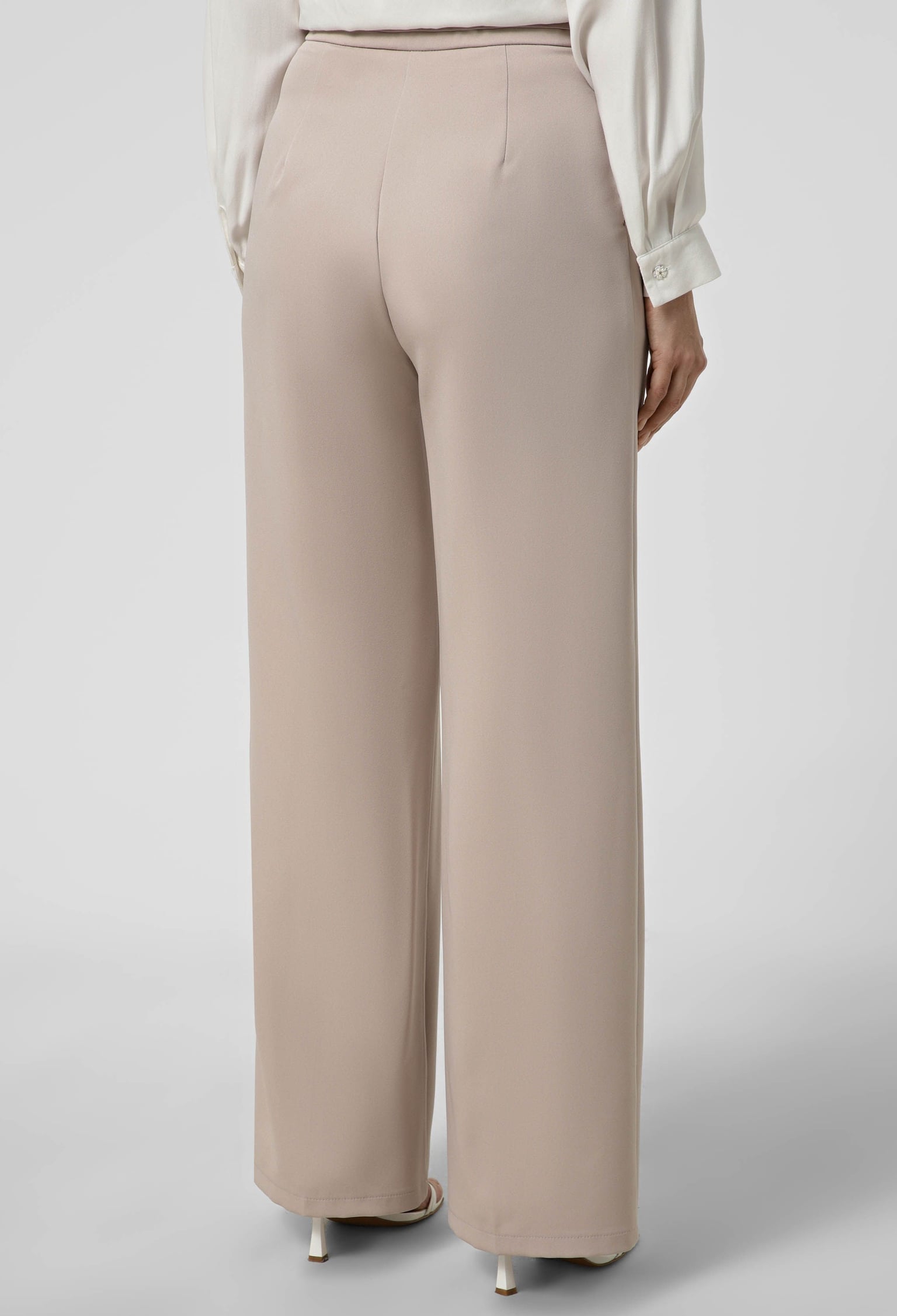 Брюки 9146 пудровий костюмка 44(р)