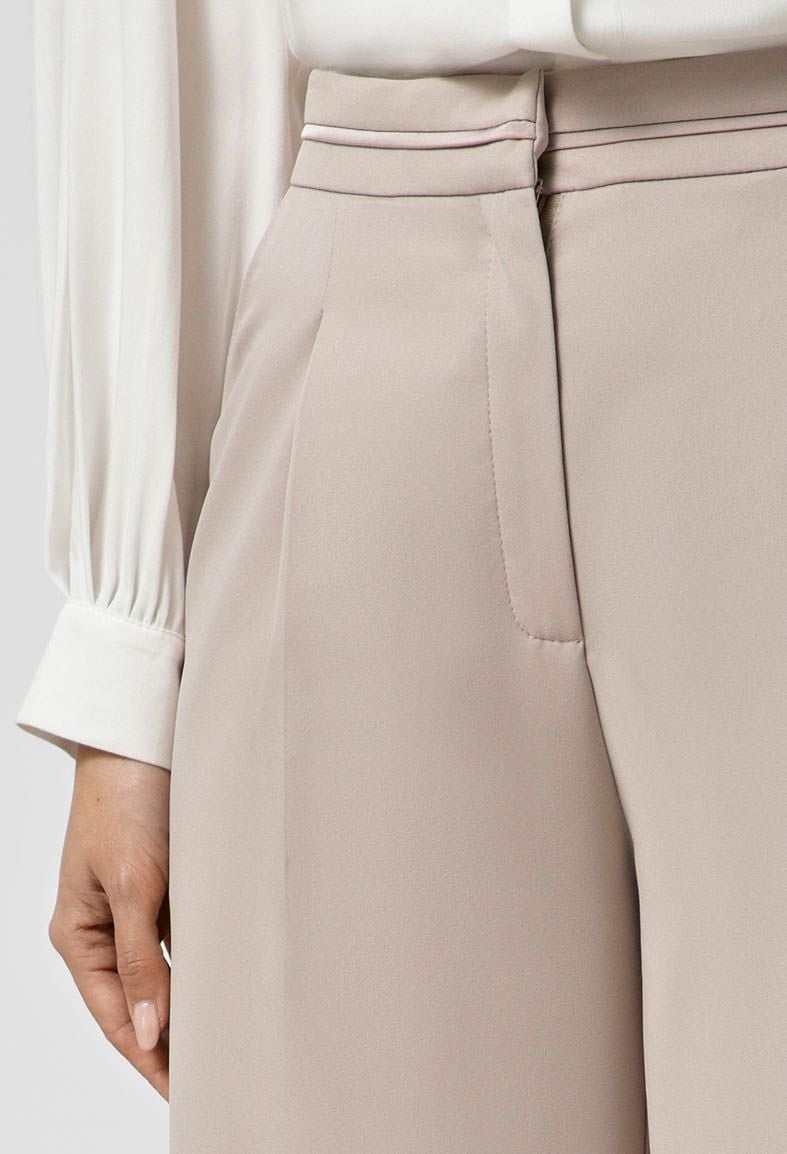 Брюки 9146 пудровий костюмка 44(р)