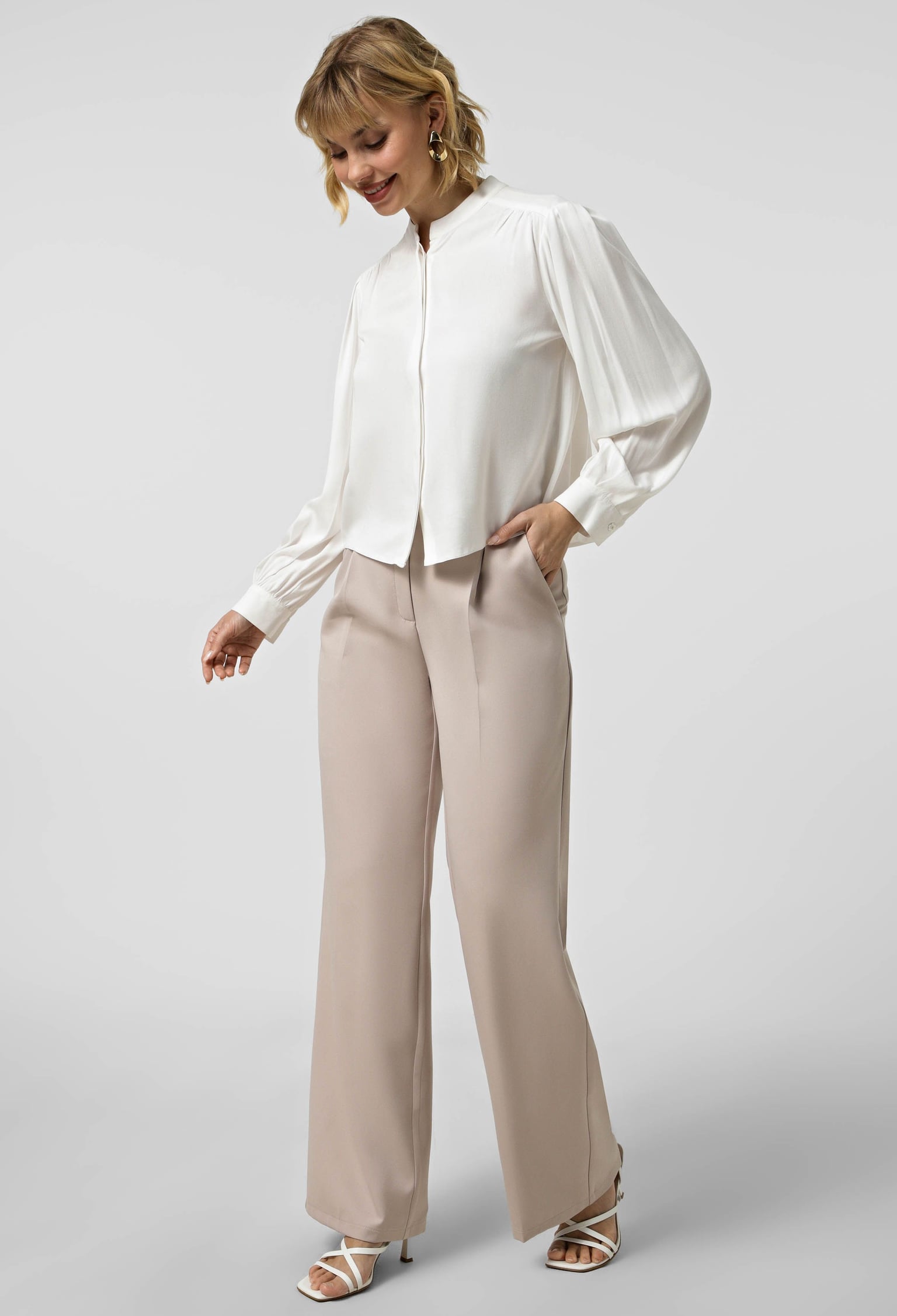 Брюки 9146 пудровий костюмка 44(р)