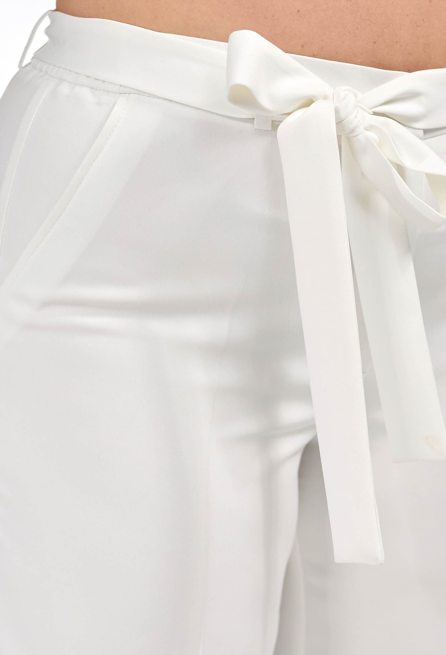 Брюки 9153 молочний костюмка 52(р)