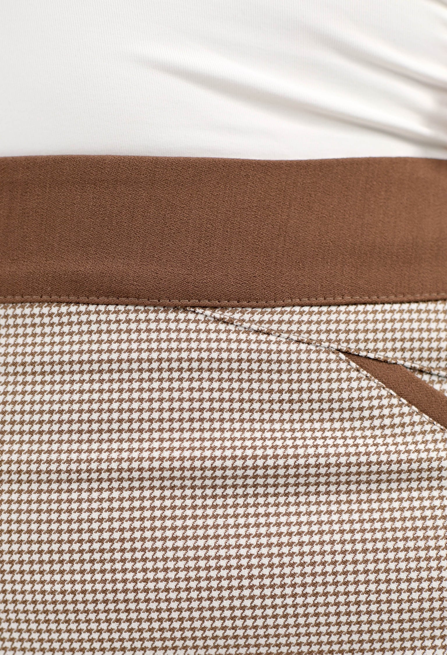 Спідниця 1490-2 бежевий тіар-лапка 48(р)