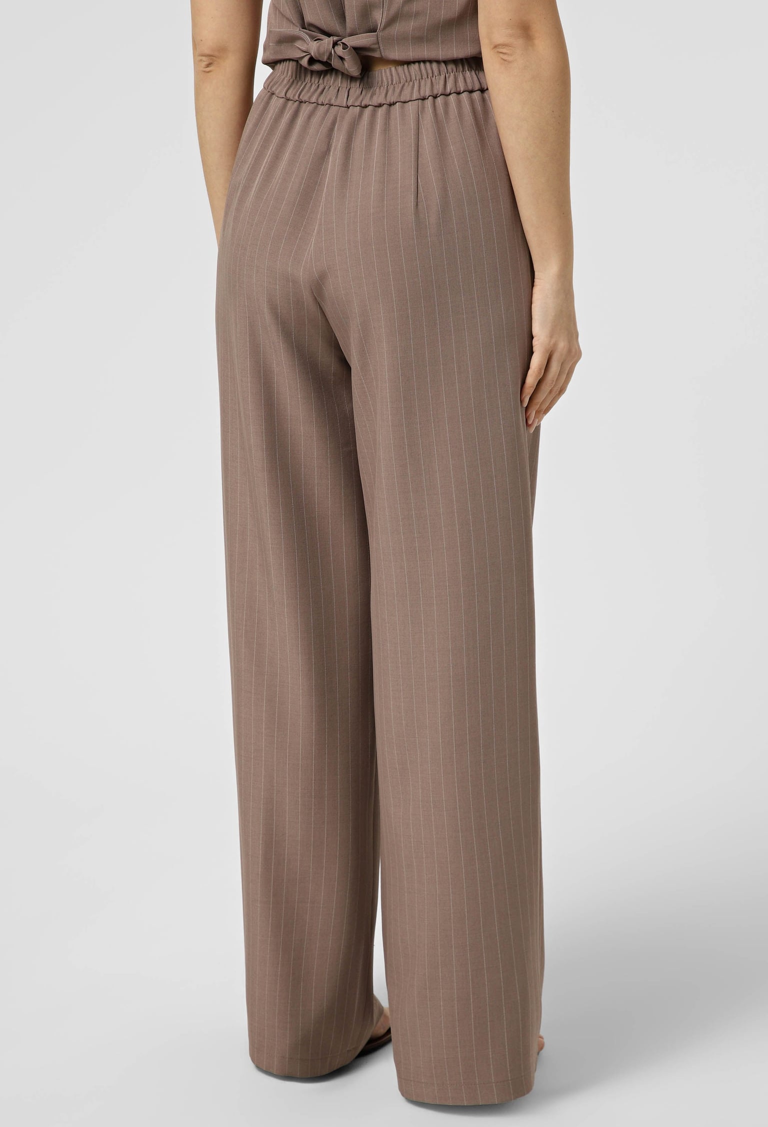 Брюки 9912-4 капучино тіар-смужка 40(р)