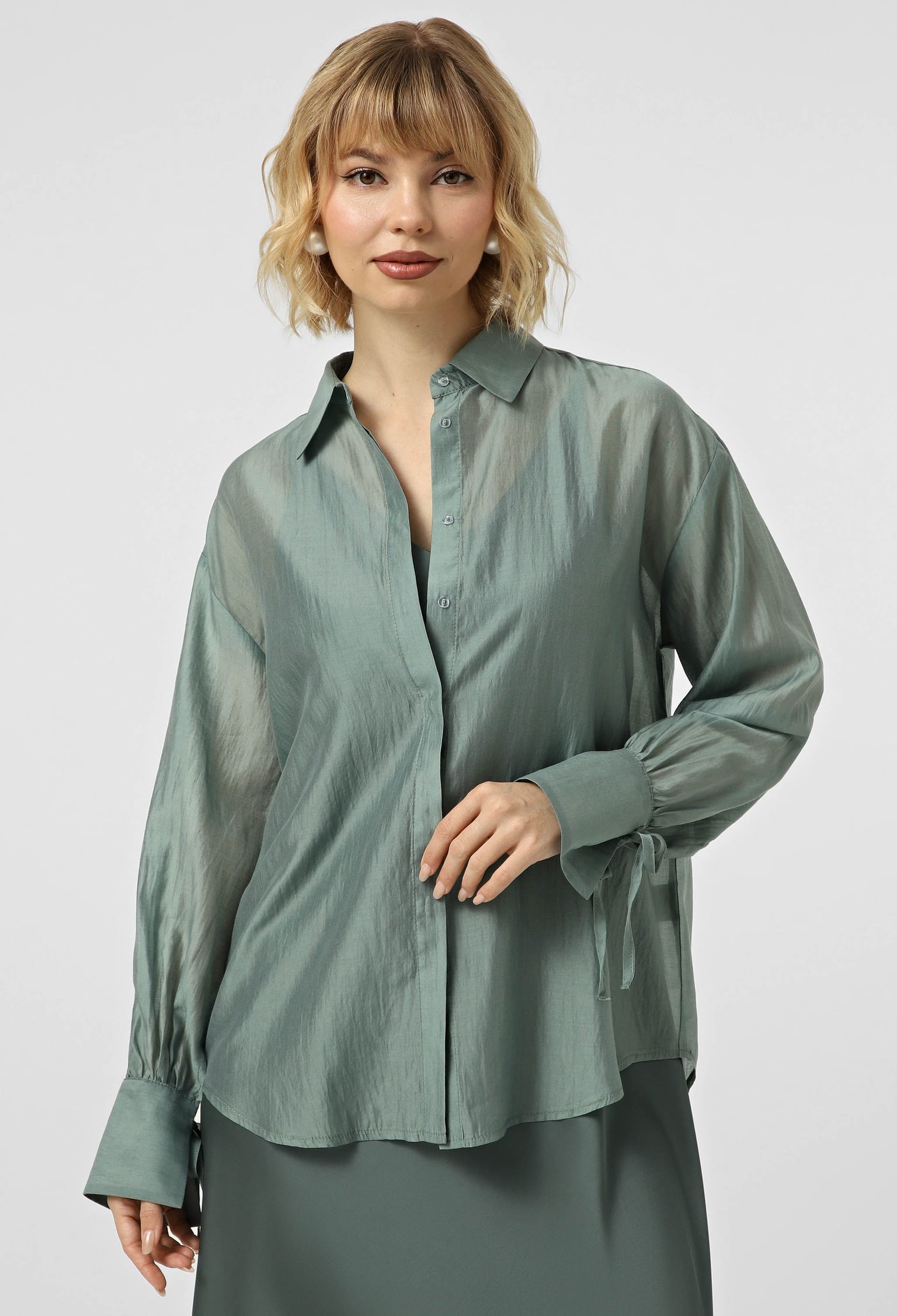 Блузка 5219 зелений батист 46(р)