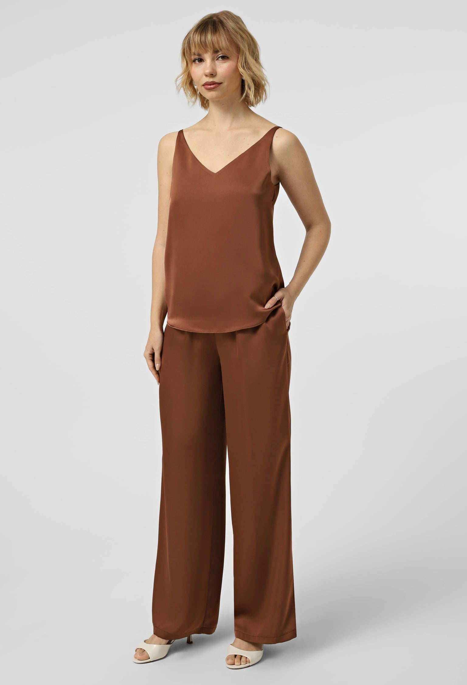 Брюки 9100-5 карамельний атлас 42(р)