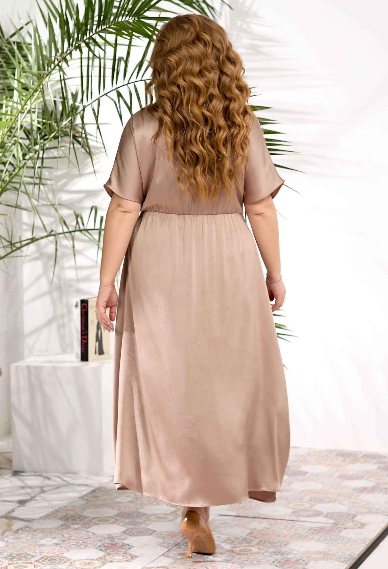 Плаття 7213-1 бежевий жатий сатин 50(р)