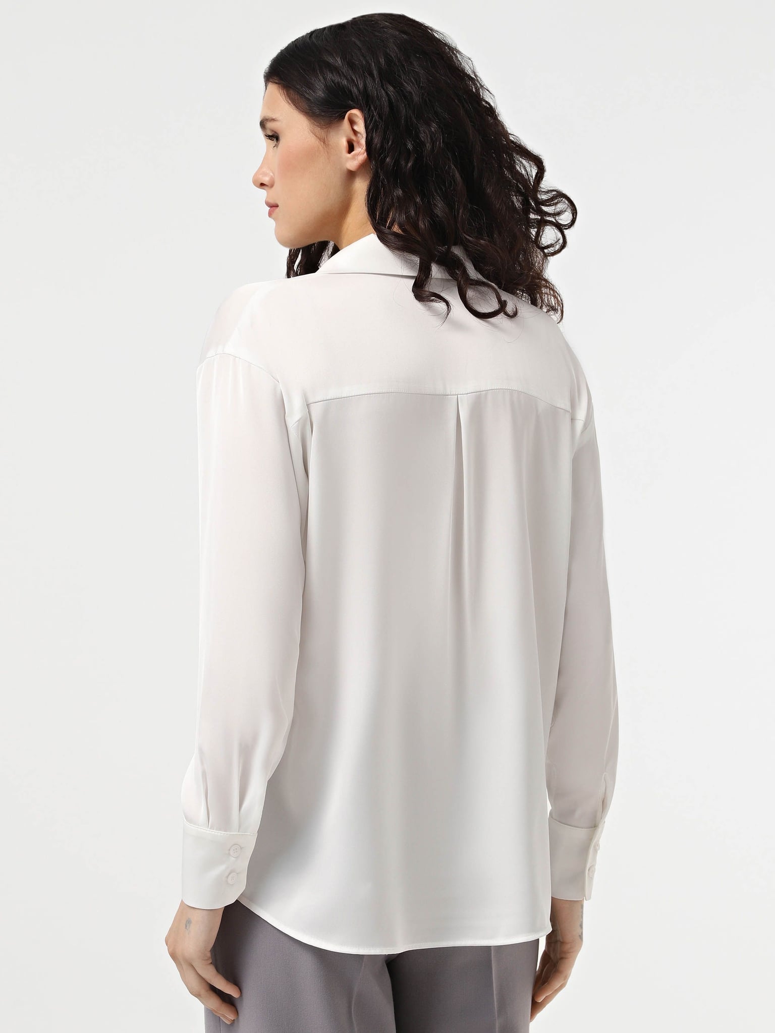 Блузка 5120-1 молочний шовк-армані 40(р)