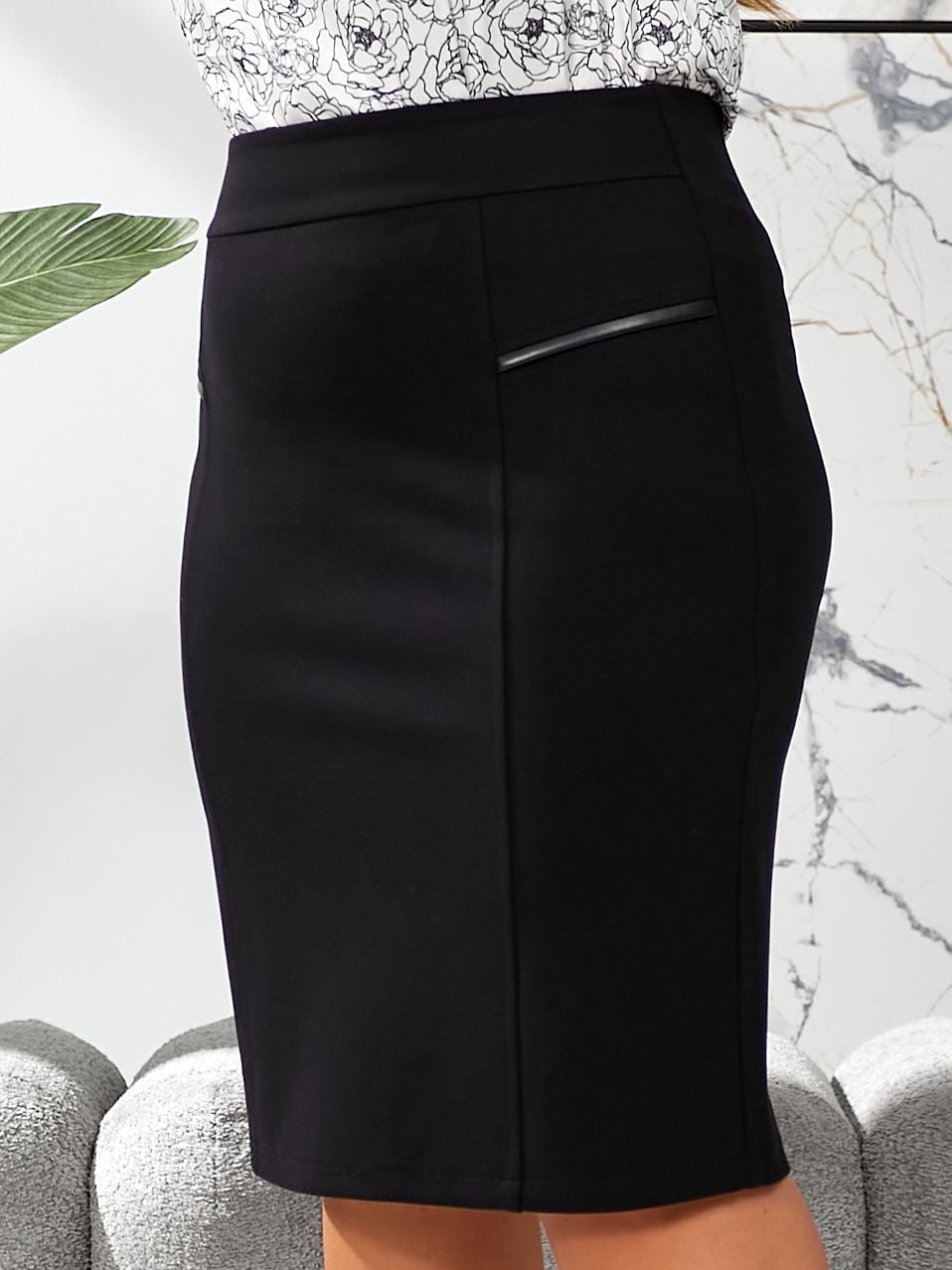 Спідниця 1405 чорний трикотаж-джерсі 48(р)