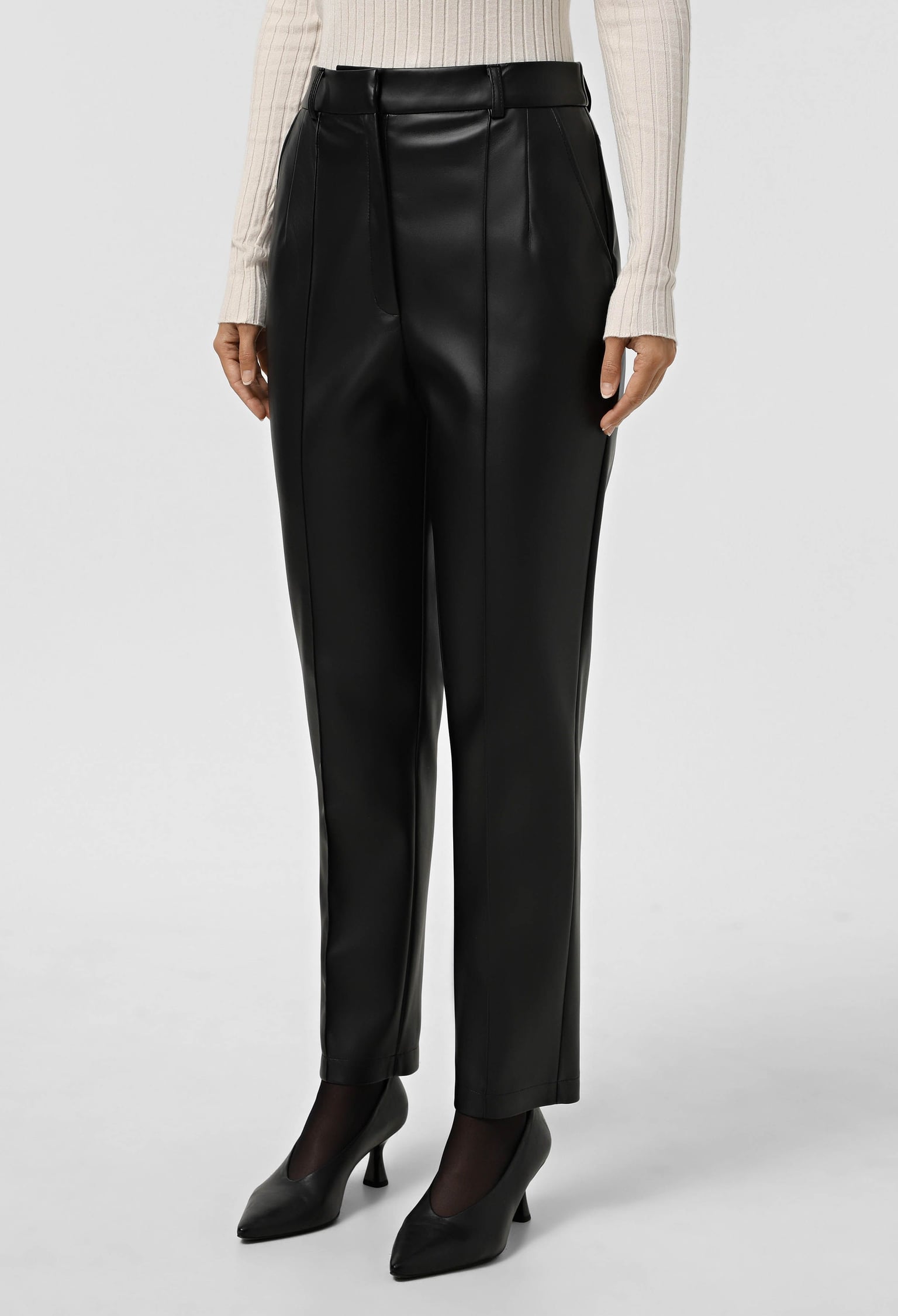 Брюки 9056 чорний шкіра на замші 44(р)