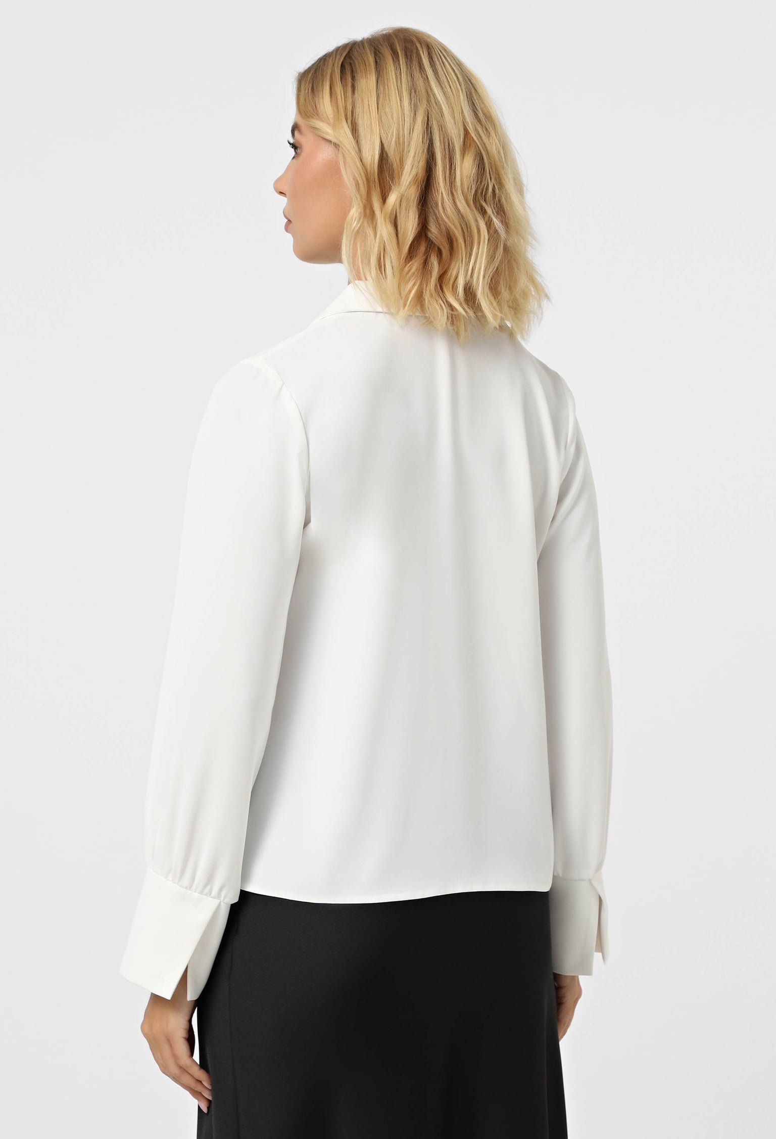 Блузка 5191 молочний креп-шовк 38(р)