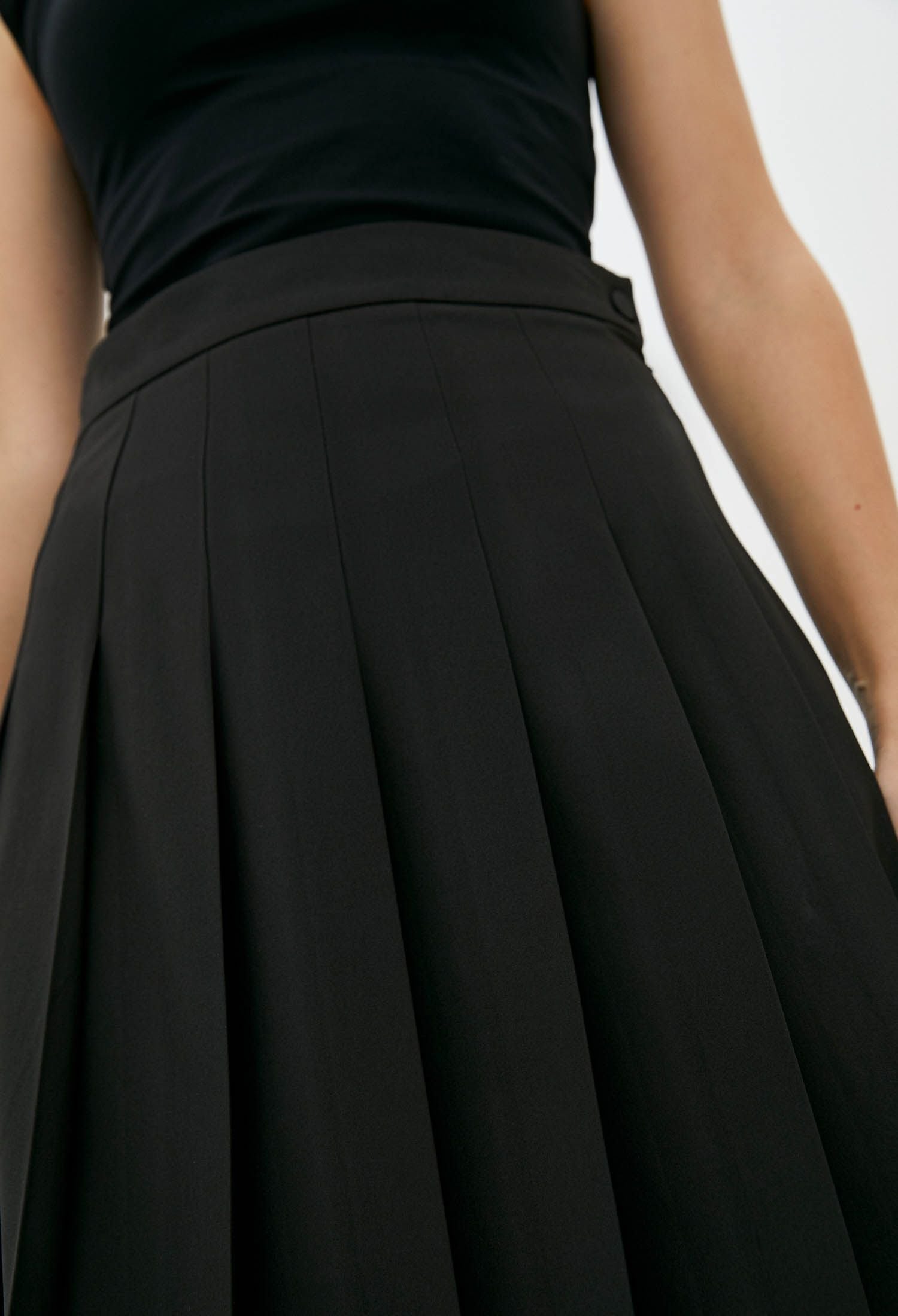 Спідниця 1150-15 чорний костюмка, складка гофре 42(р)