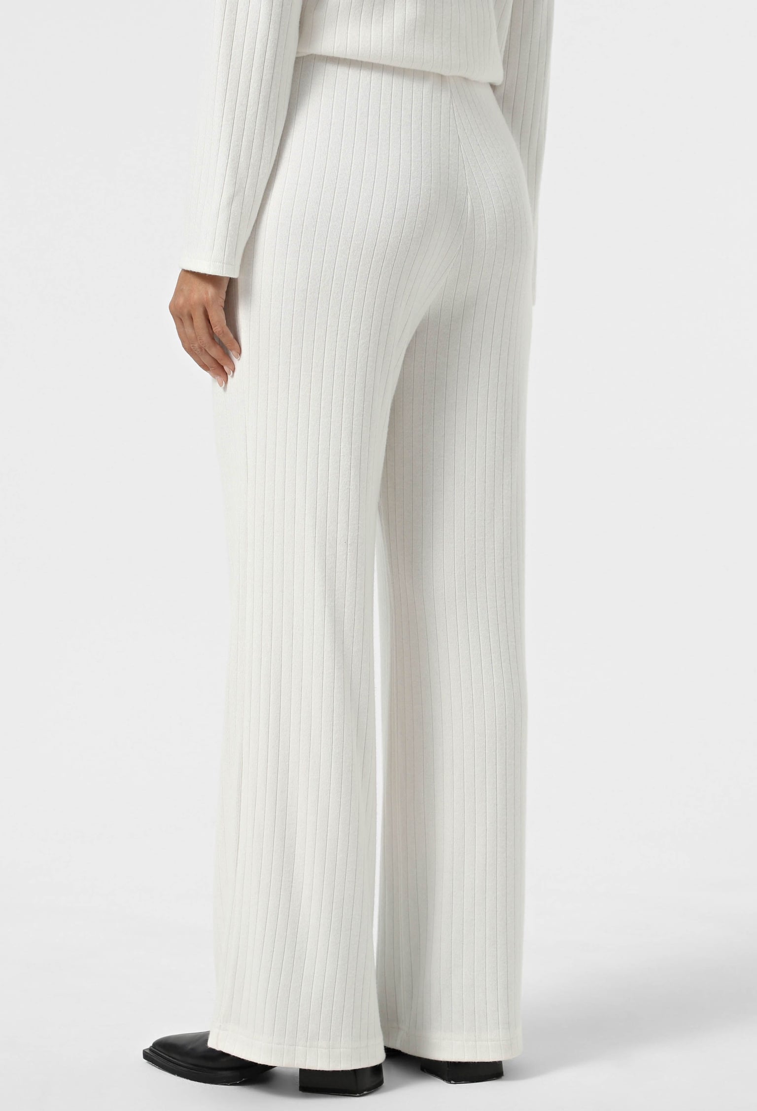 Брюки 9913 молочний трикотаж-рубчик, ангора 44(р)