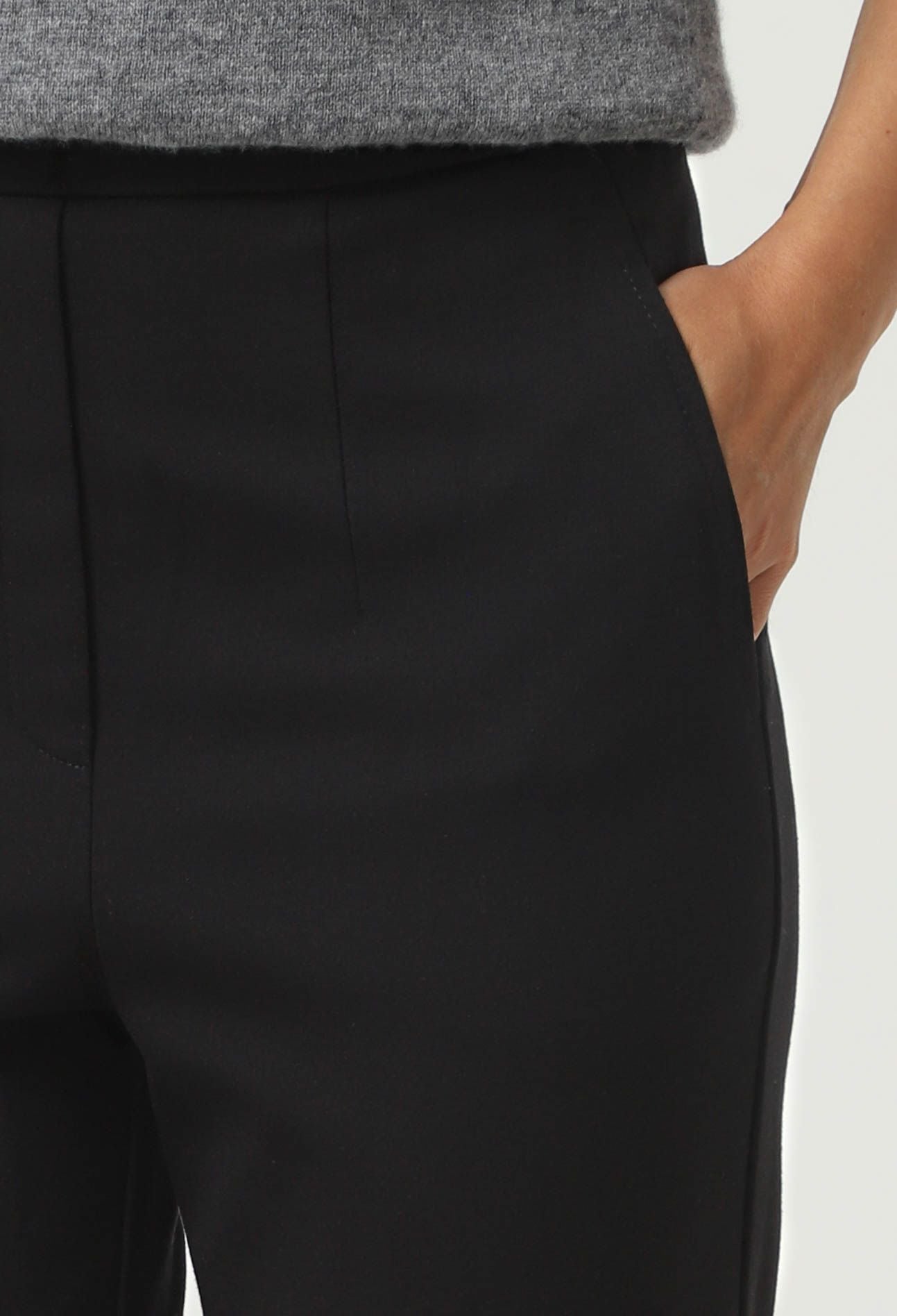 Брюки 9126 чорний утеплений трикотаж 46(р)