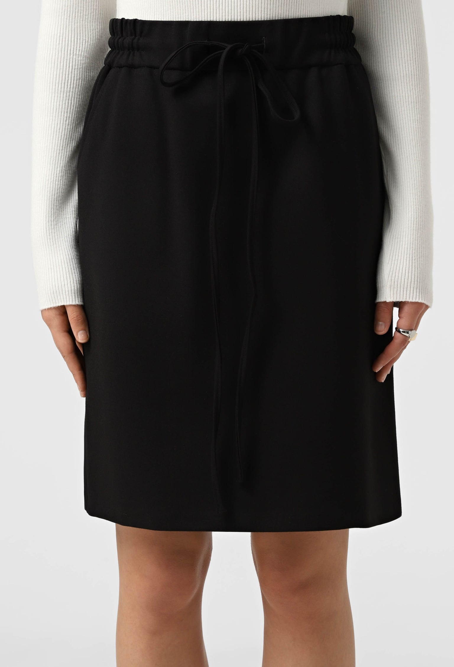 Спідниця 1528 чорний трикотаж 42(р)