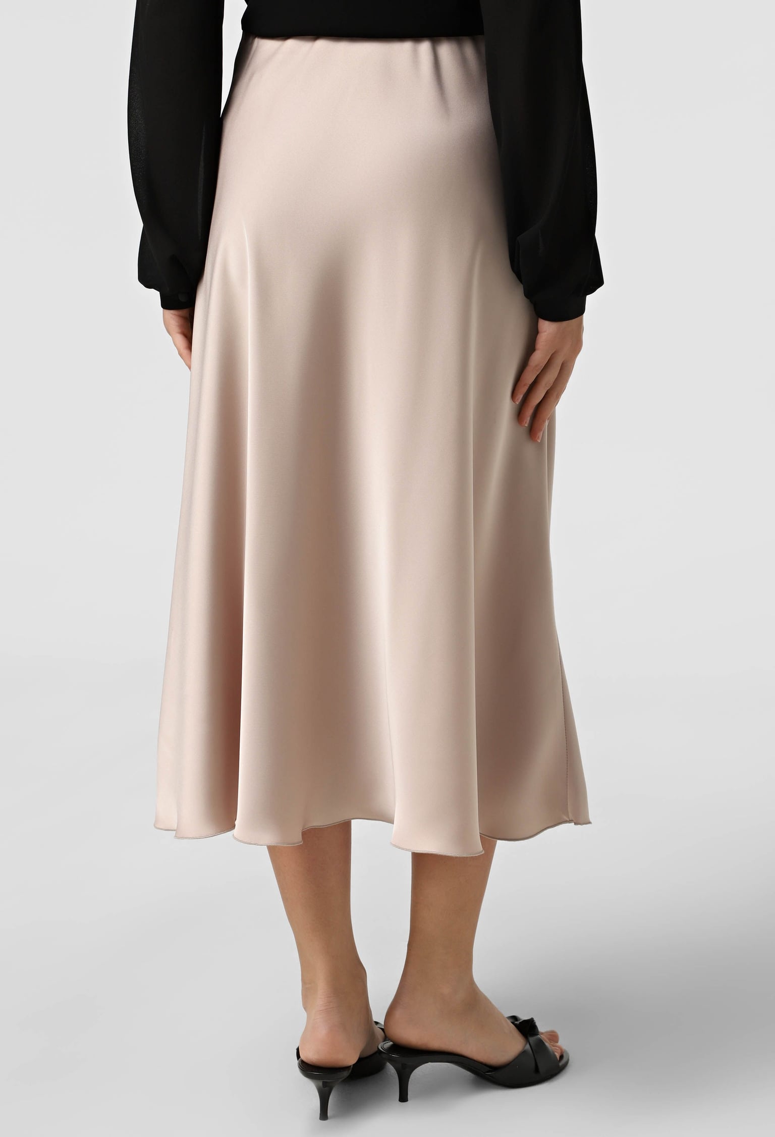 Спідниця 1279-10 світло-бежевий атлас 44(р)